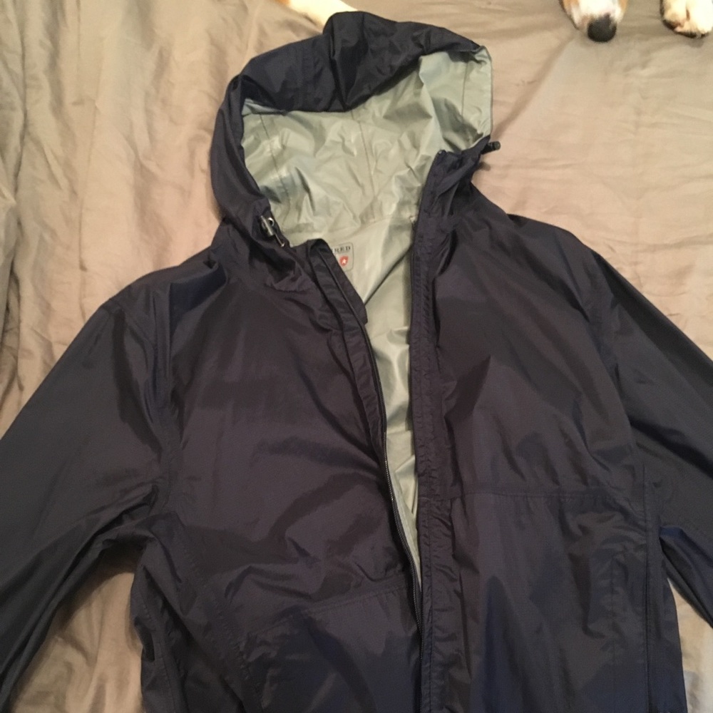 Rain jacket medium